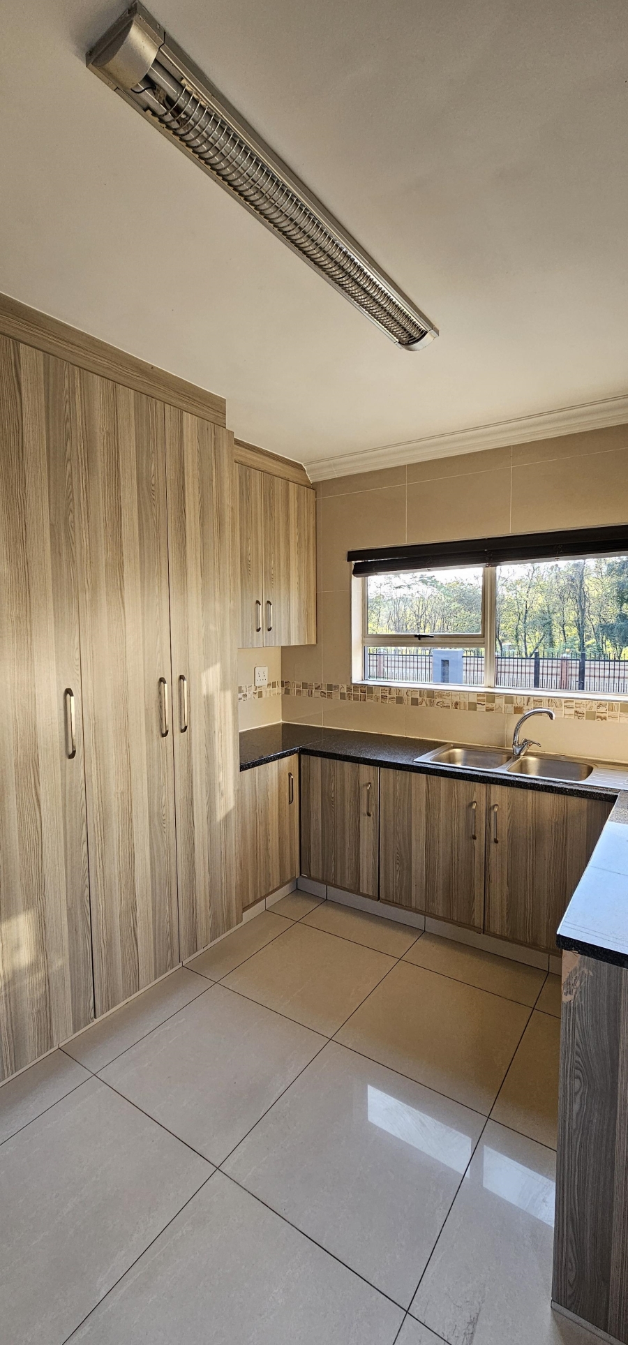 To Let 4 Bedroom Property for Rent in Eldo Meadows Gauteng