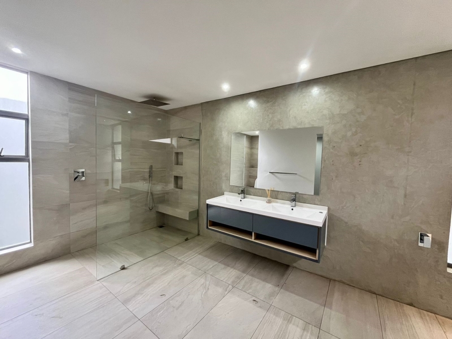 4 Bedroom Property for Sale in Bedfordview Gauteng