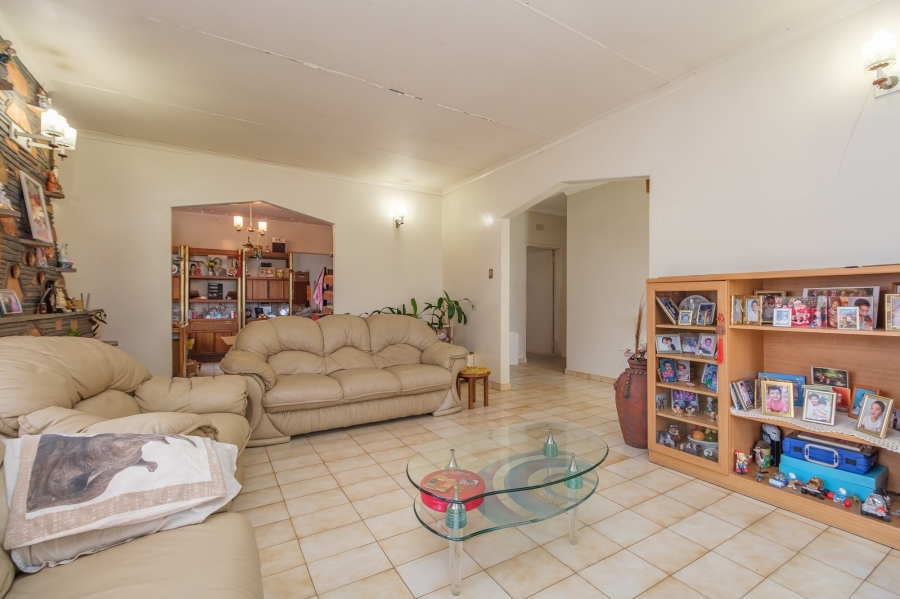 4 Bedroom Property for Sale in Glenvista Gauteng