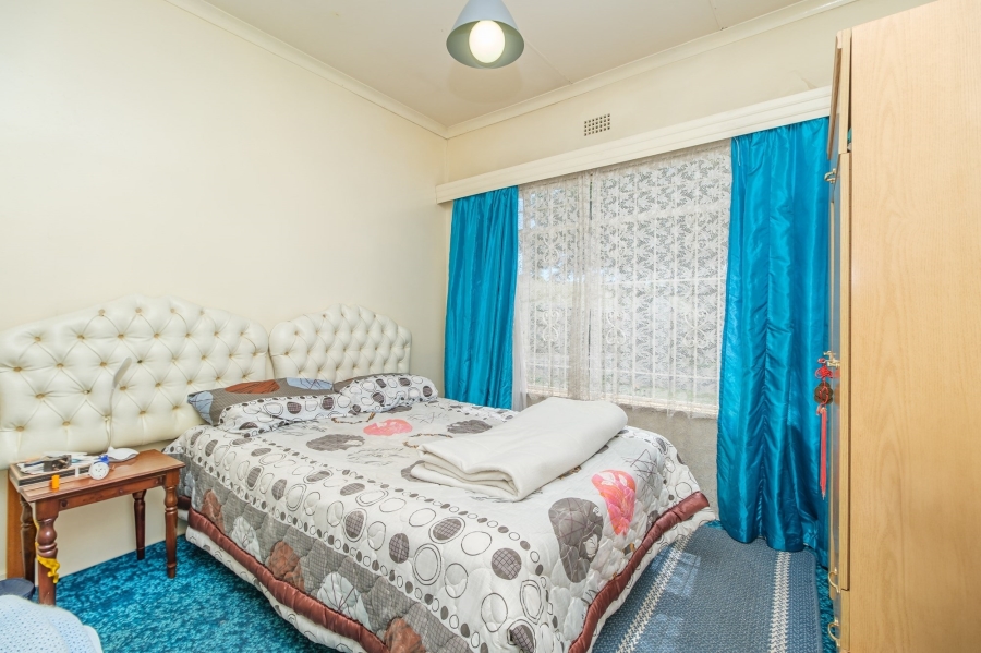 4 Bedroom Property for Sale in Glenvista Gauteng