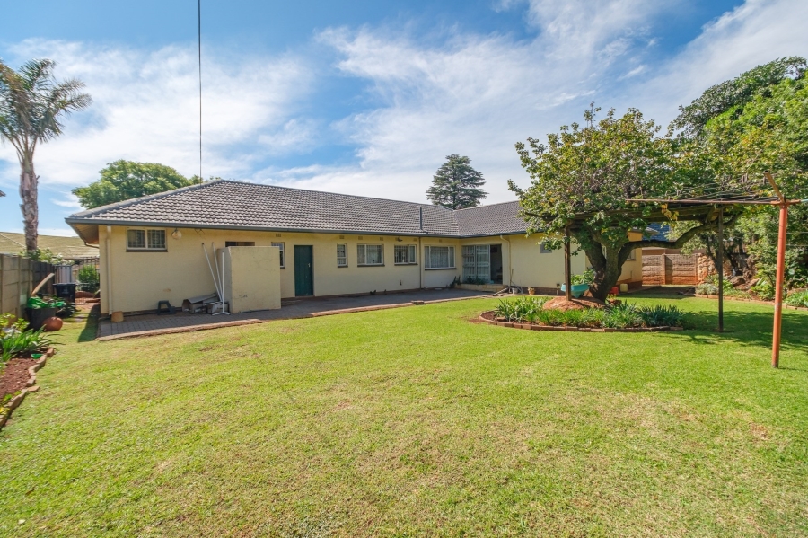 4 Bedroom Property for Sale in Glenvista Gauteng