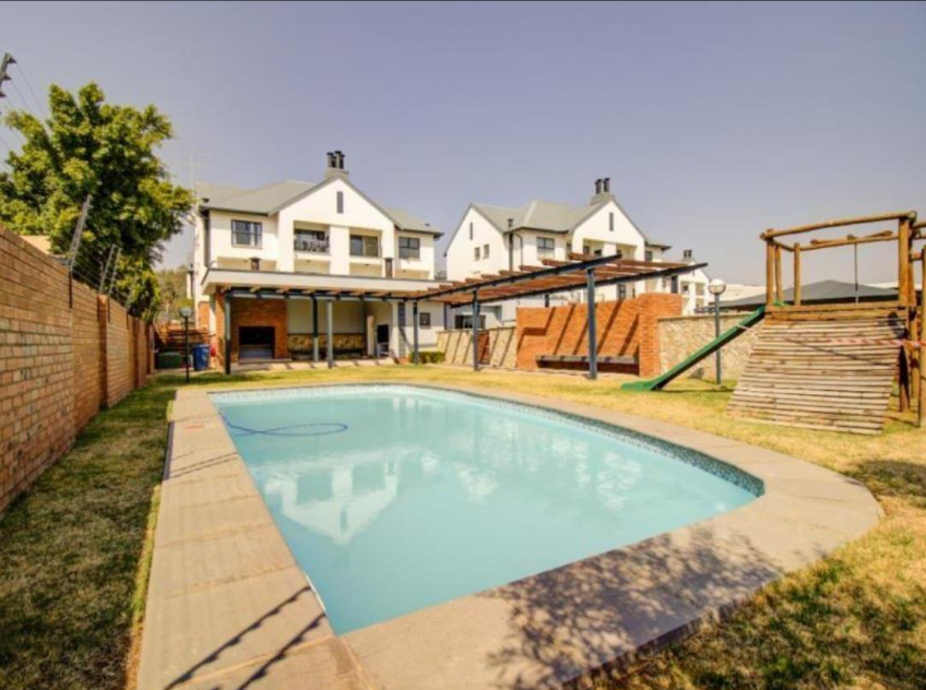 To Let 3 Bedroom Property for Rent in Equestria Gauteng