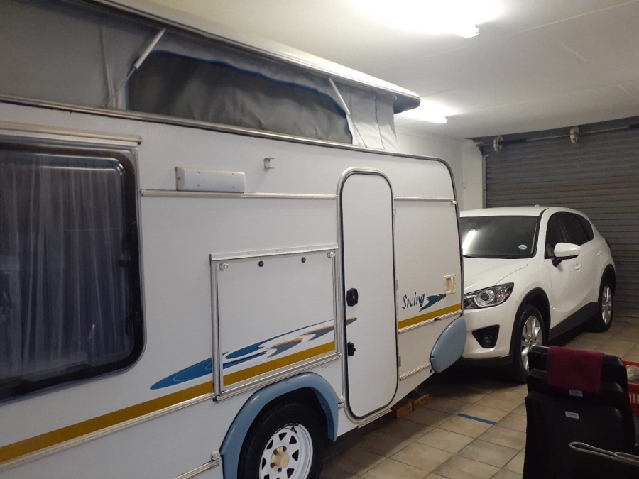 3 Bedroom Property for Sale in Three Rivers Proper Gauteng