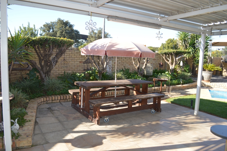 3 Bedroom Property for Sale in Three Rivers Proper Gauteng