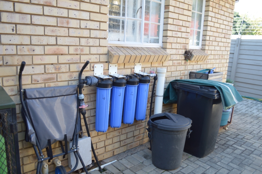3 Bedroom Property for Sale in Three Rivers Proper Gauteng
