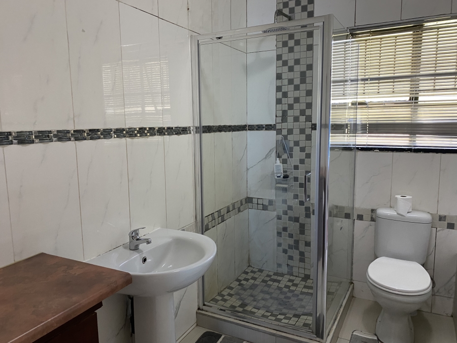 3 Bedroom Property for Sale in Brackendowns Gauteng
