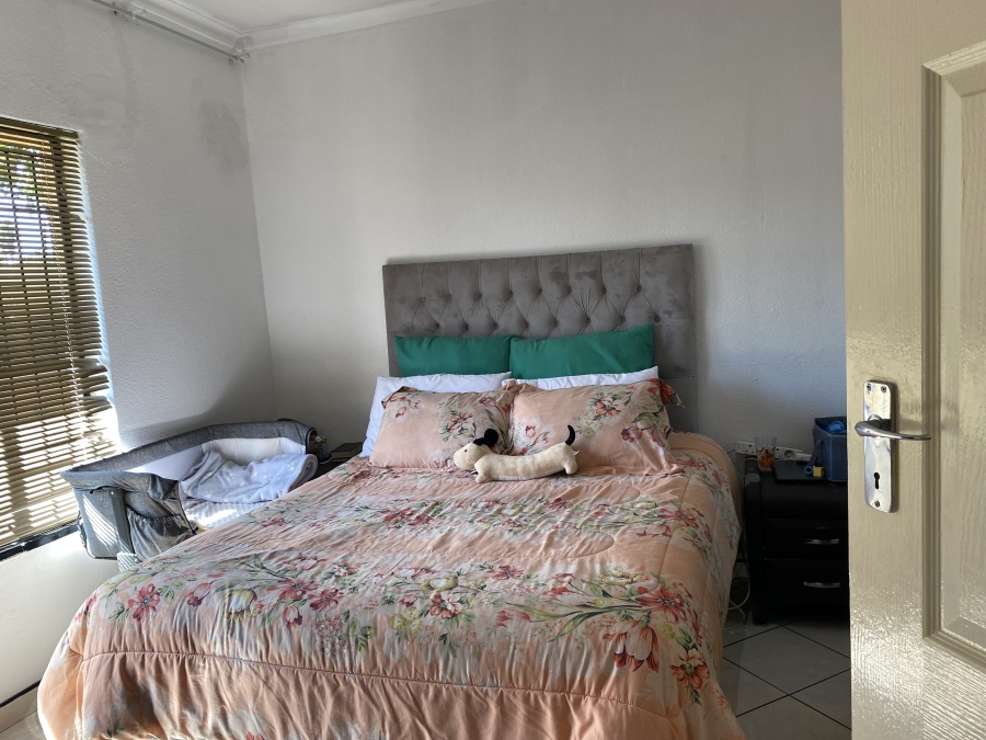 3 Bedroom Property for Sale in Brackendowns Gauteng