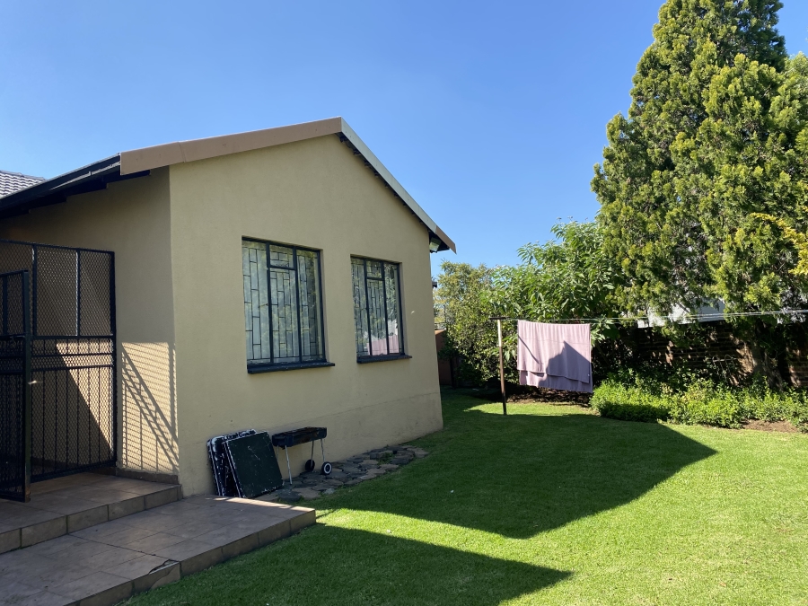 3 Bedroom Property for Sale in Brackendowns Gauteng
