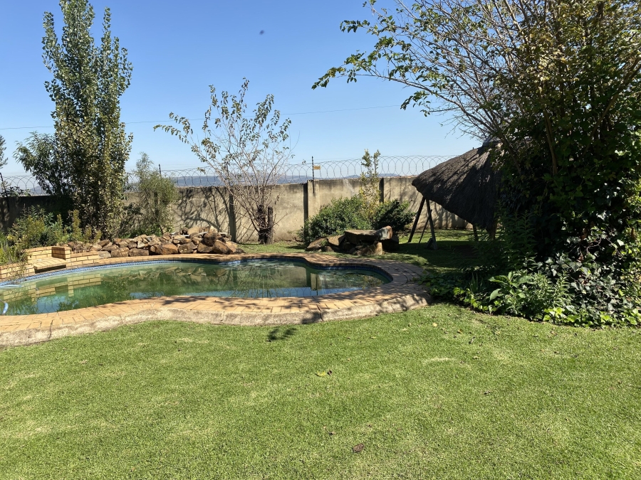 3 Bedroom Property for Sale in Brackendowns Gauteng