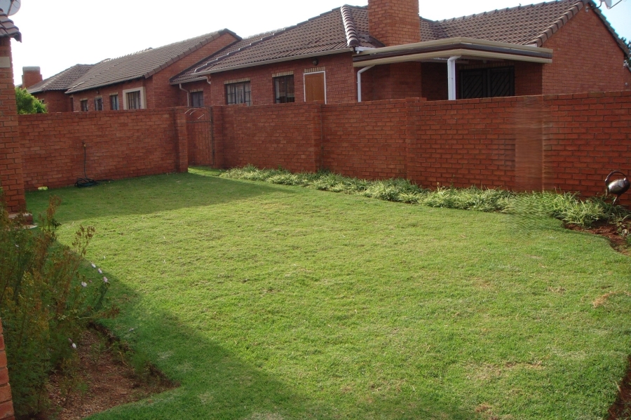 To Let 2 Bedroom Property for Rent in Moreleta Park Gauteng