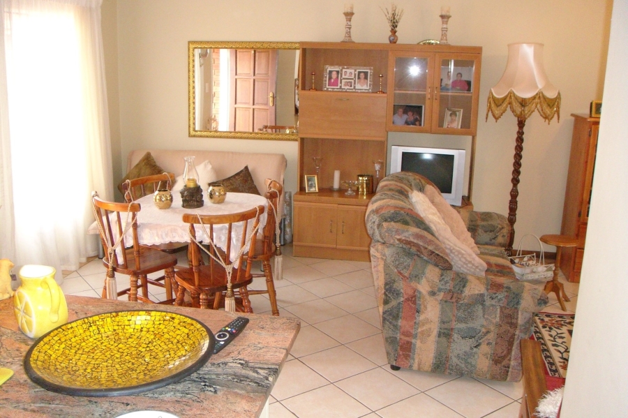 To Let 2 Bedroom Property for Rent in Moreleta Park Gauteng