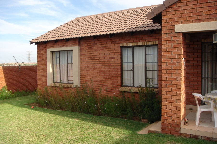 To Let 2 Bedroom Property for Rent in Moreleta Park Gauteng