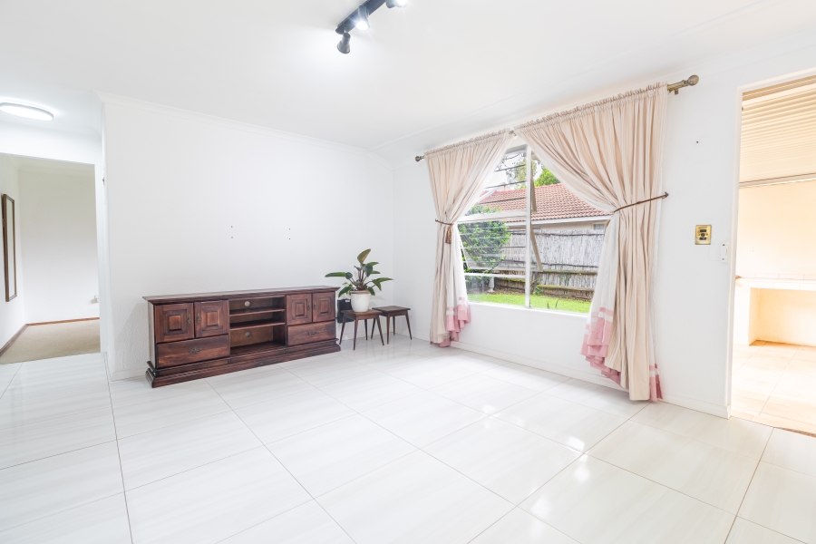 2 Bedroom Property for Sale in Magaliessig Gauteng