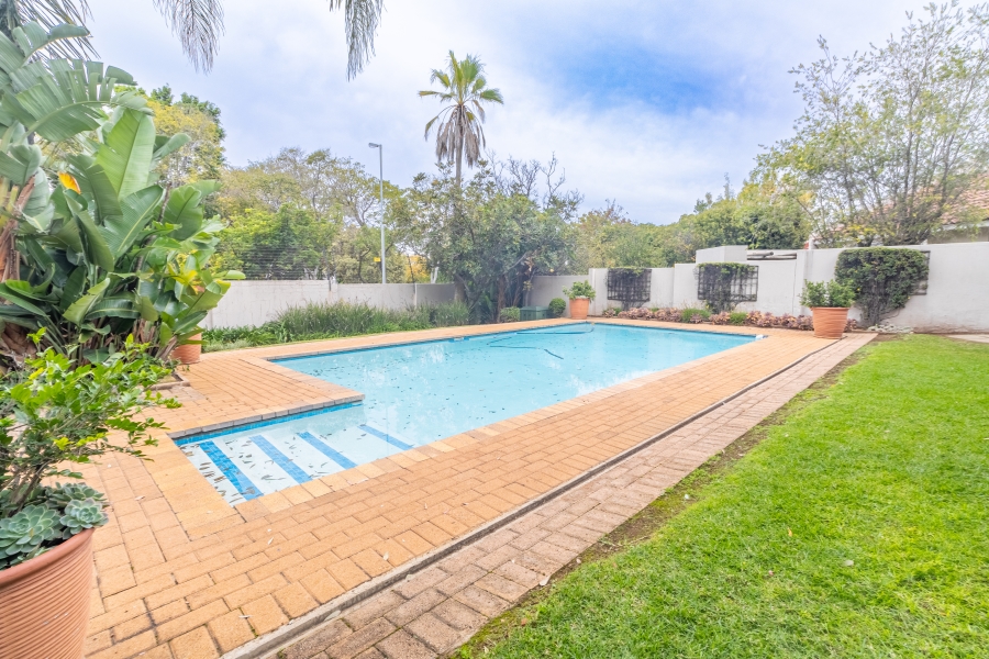 2 Bedroom Property for Sale in Magaliessig Gauteng
