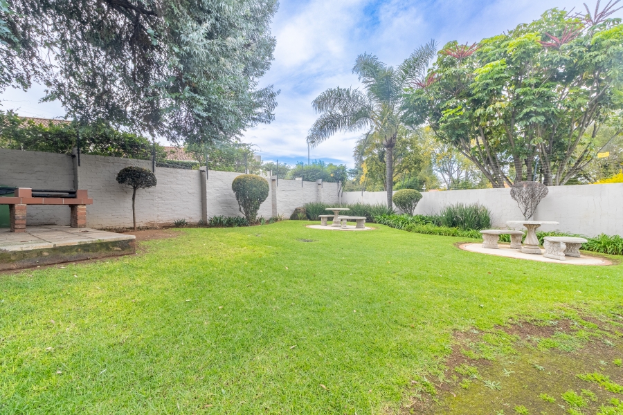 2 Bedroom Property for Sale in Magaliessig Gauteng