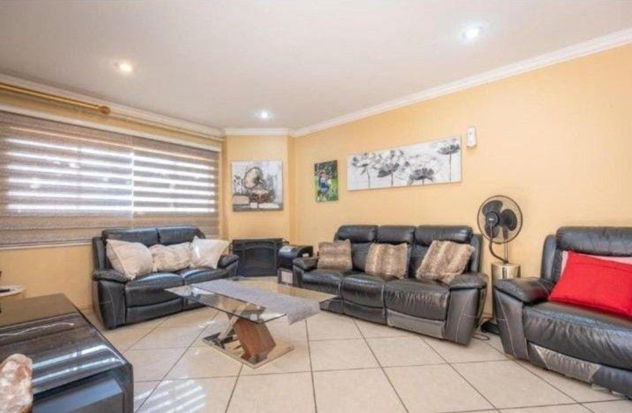 3 Bedroom Property for Sale in Willowbrook Gauteng