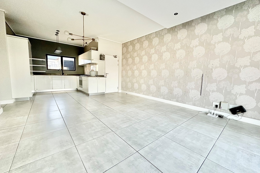 2 Bedroom Property for Sale in The Polofields Gauteng