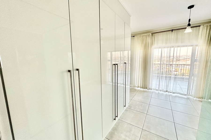 2 Bedroom Property for Sale in The Polofields Gauteng