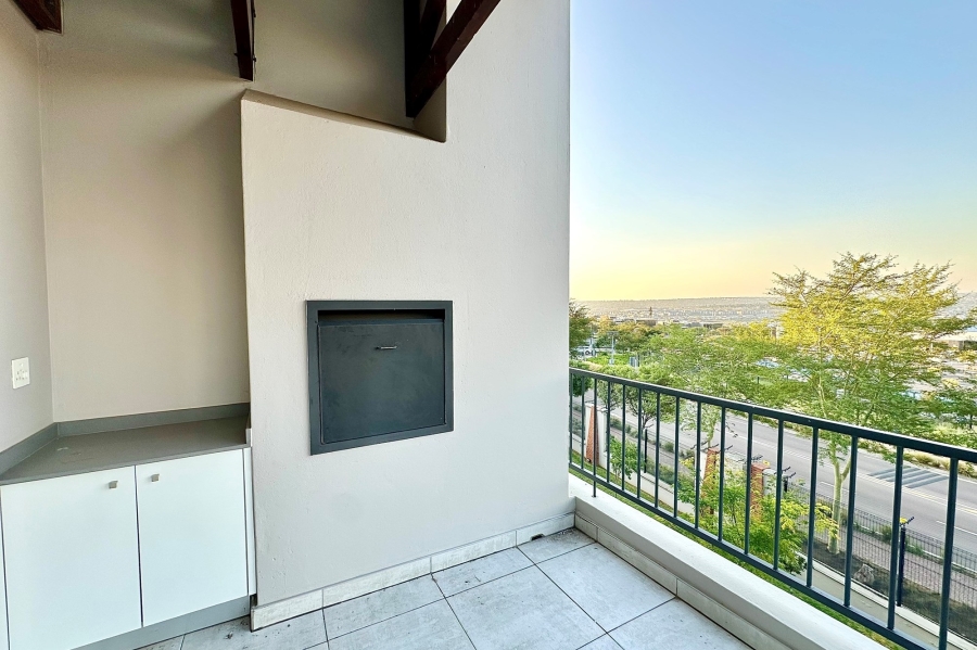 2 Bedroom Property for Sale in The Polofields Gauteng