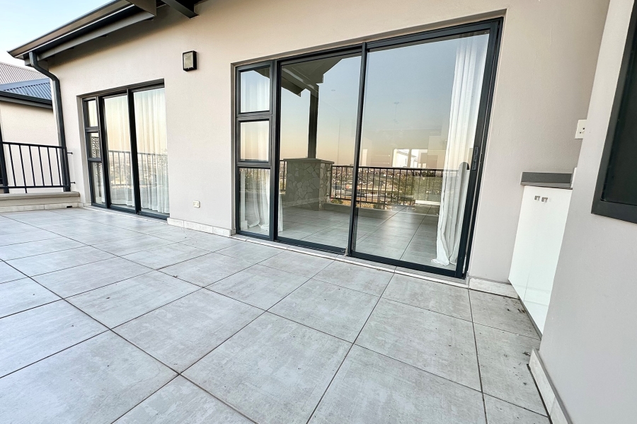 2 Bedroom Property for Sale in The Polofields Gauteng