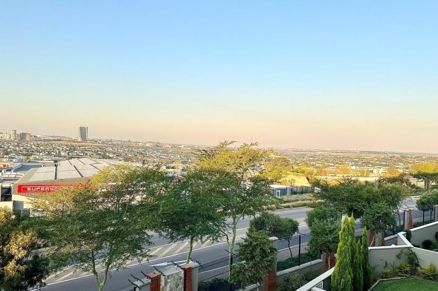2 Bedroom Property for Sale in The Polofields Gauteng