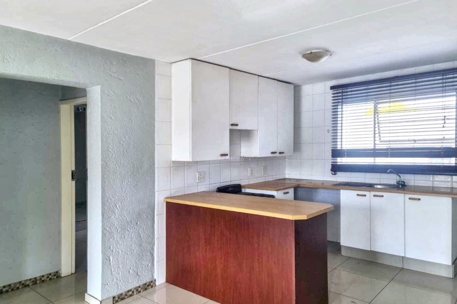 2 Bedroom Property for Sale in Vorna Valley Gauteng
