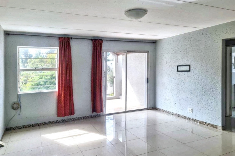 2 Bedroom Property for Sale in Vorna Valley Gauteng