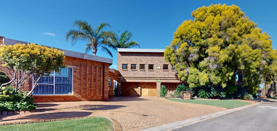 3 Bedroom Property for Sale in Sunward Park Gauteng
