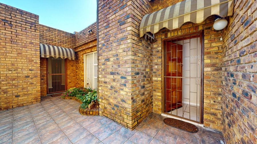 3 Bedroom Property for Sale in Sunward Park Gauteng