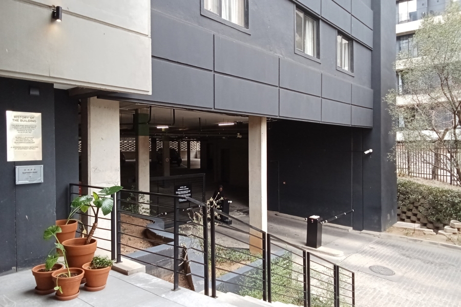 1 Bedroom Property for Sale in Sandown Gauteng