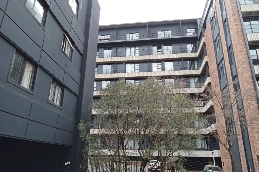 1 Bedroom Property for Sale in Sandown Gauteng