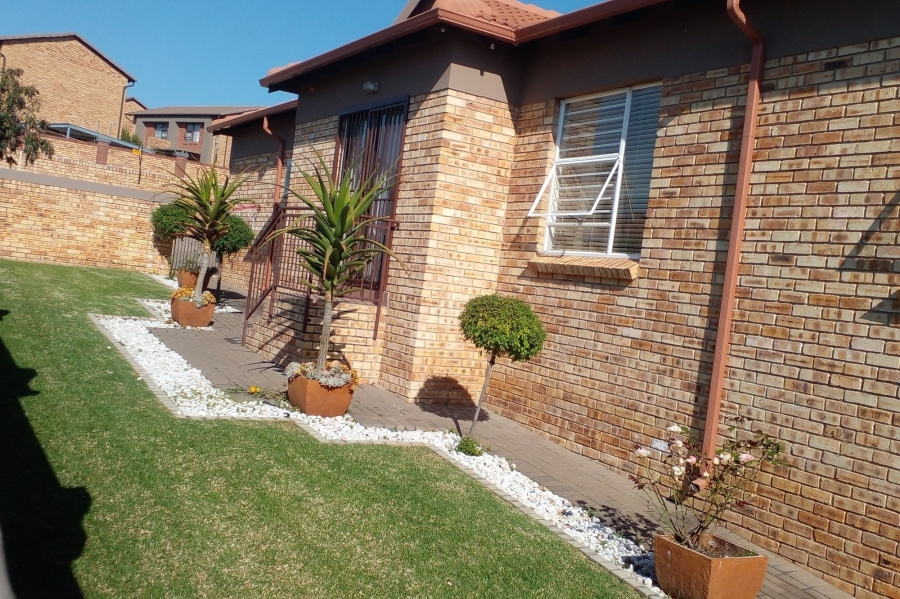 3 Bedroom Property for Sale in Ruimsig Gauteng