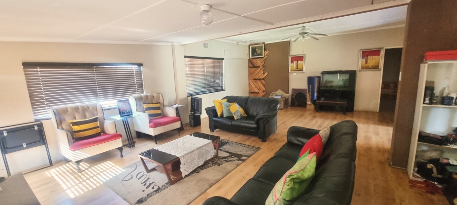 3 Bedroom Property for Sale in Wychwood Gauteng