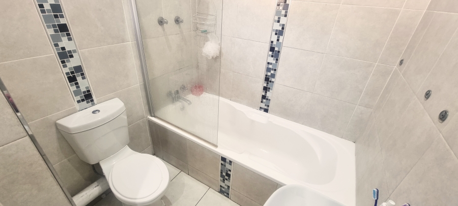 3 Bedroom Property for Sale in Wychwood Gauteng