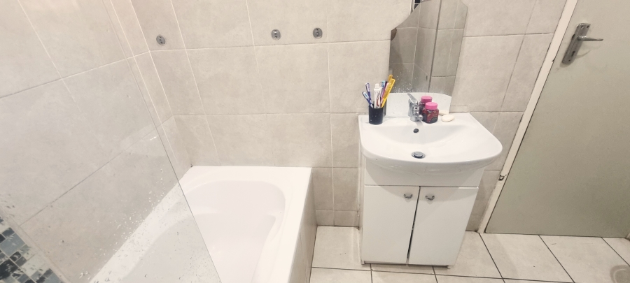 3 Bedroom Property for Sale in Wychwood Gauteng