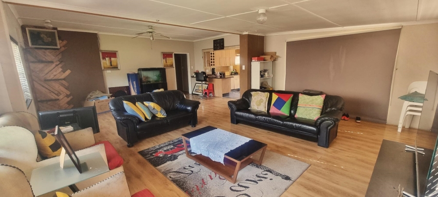 3 Bedroom Property for Sale in Wychwood Gauteng