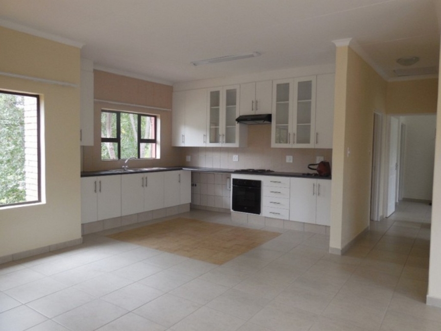 To Let 2 Bedroom Property for Rent in Woodmead Gauteng