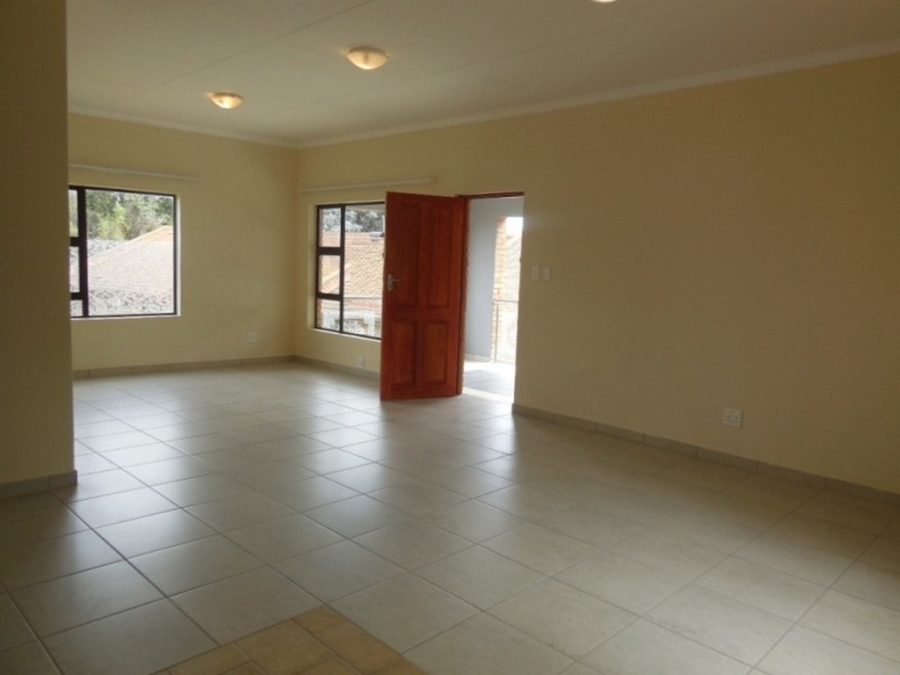 To Let 2 Bedroom Property for Rent in Woodmead Gauteng