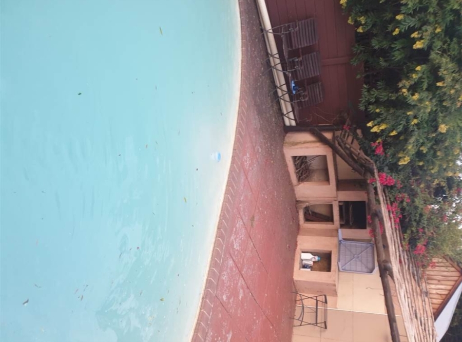 To Let 1 Bedroom Property for Rent in Douglasdale Gauteng