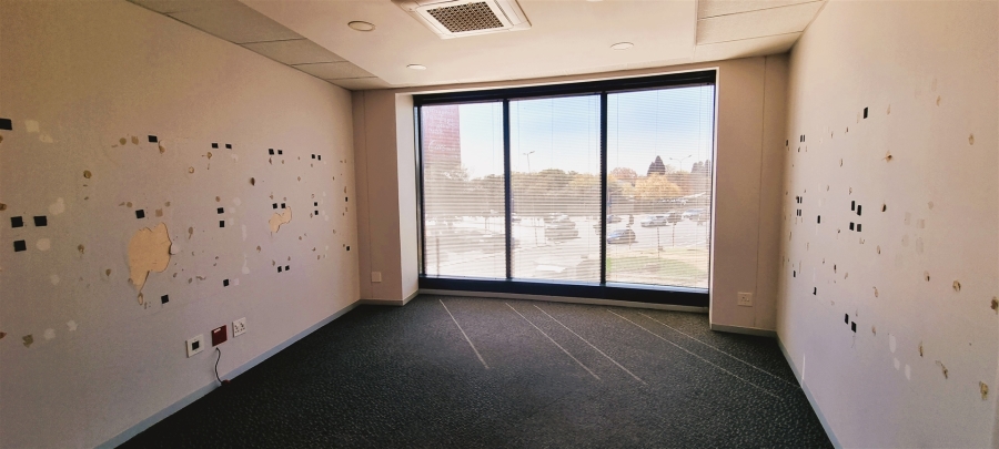 To Let commercial Property for Rent in Edenburg Gauteng