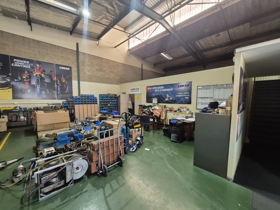 To Let commercial Property for Rent in Meadowdale Gauteng