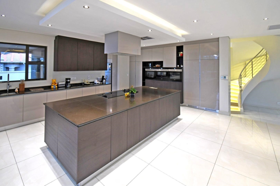 5 Bedroom Property for Sale in Bryanston Gauteng
