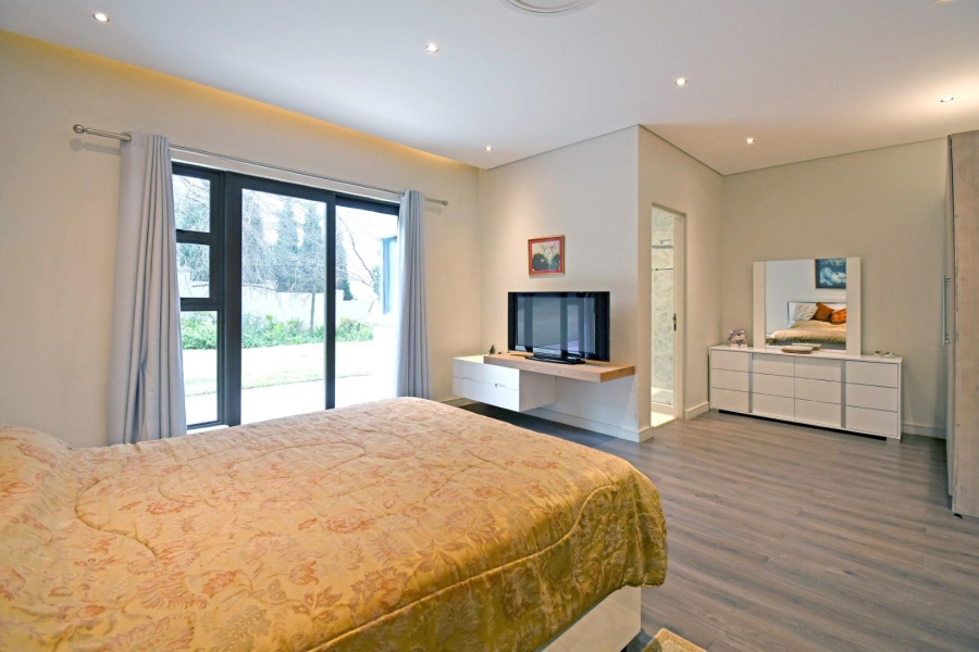 5 Bedroom Property for Sale in Bryanston Gauteng