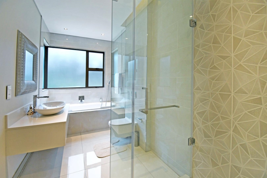 5 Bedroom Property for Sale in Bryanston Gauteng