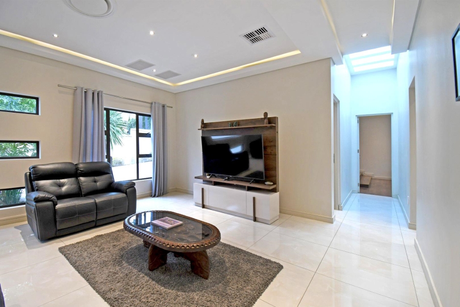 5 Bedroom Property for Sale in Bryanston Gauteng