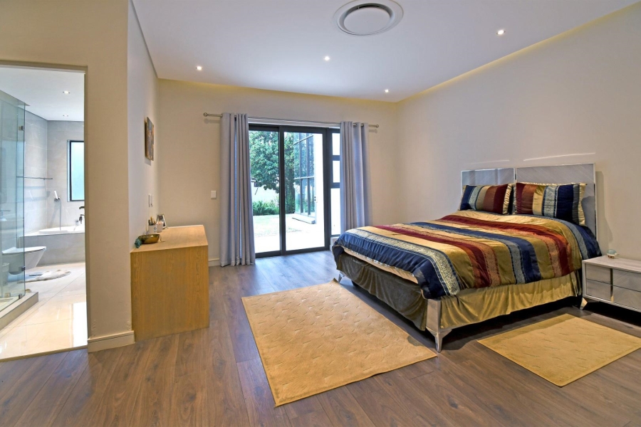 5 Bedroom Property for Sale in Bryanston Gauteng
