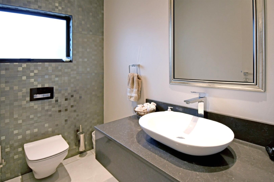5 Bedroom Property for Sale in Bryanston Gauteng