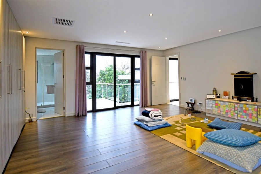 5 Bedroom Property for Sale in Bryanston Gauteng