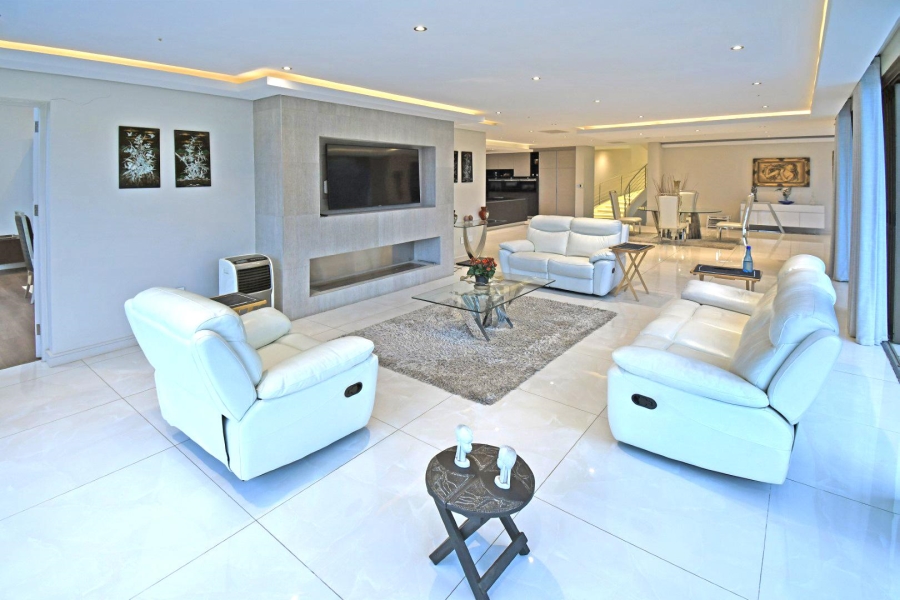 5 Bedroom Property for Sale in Bryanston Gauteng