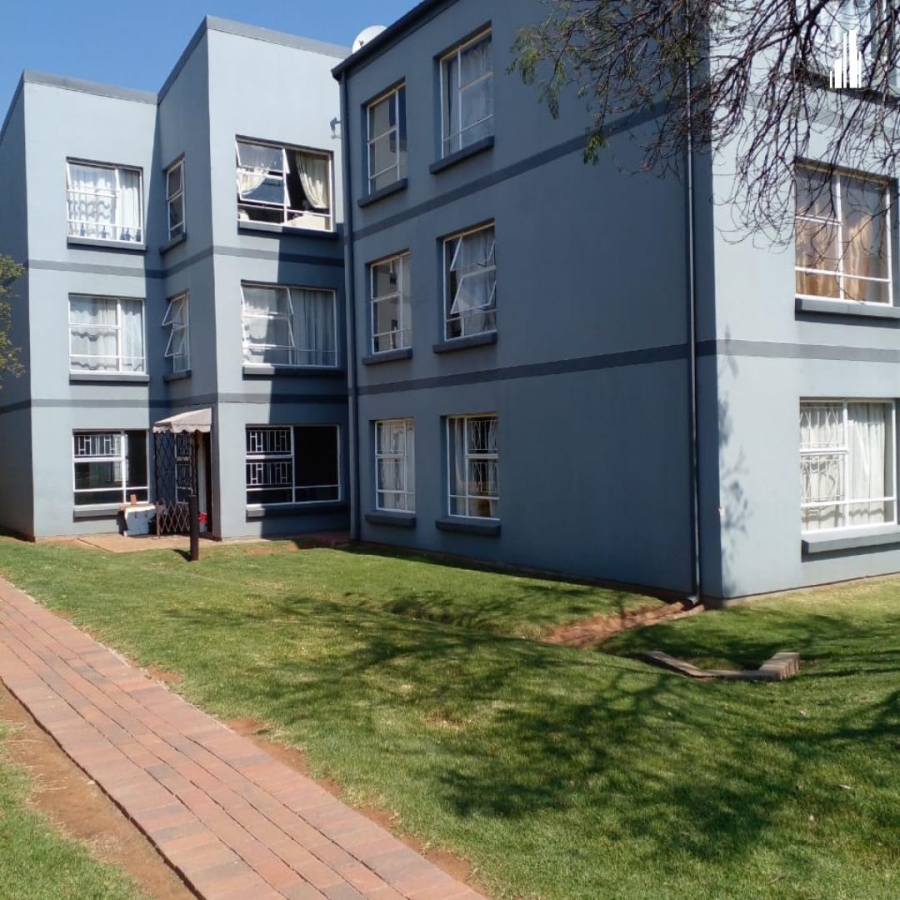 To Let 2 Bedroom Property for Rent in Westdene Gauteng
